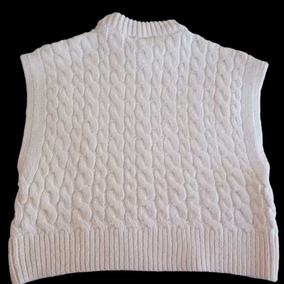 Zara Cream Cable Knit Sweater - Picture 4 of 4